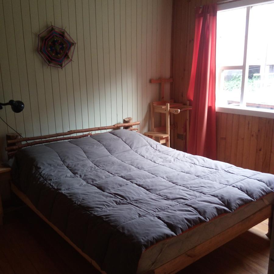 プエルトモント Pink House Angelmo Bed & Breakfast エクステリア 写真